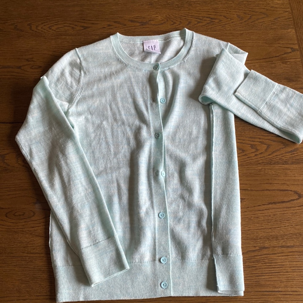 Set of 4 GAP merino wool cardigans size small